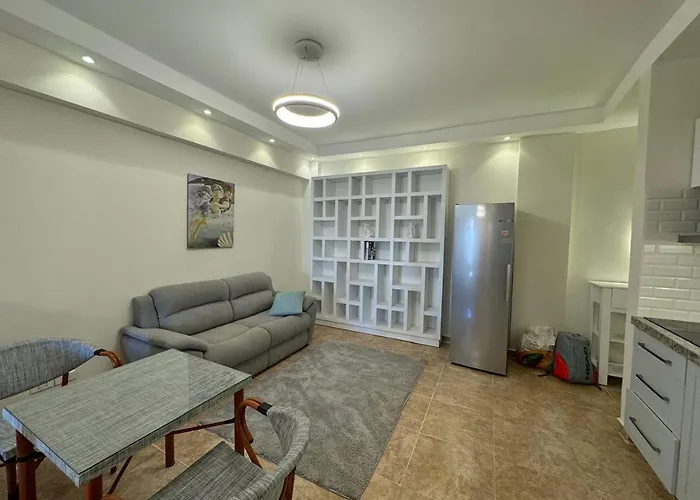 A One-Bedroom Apartment With A Compact Terrace